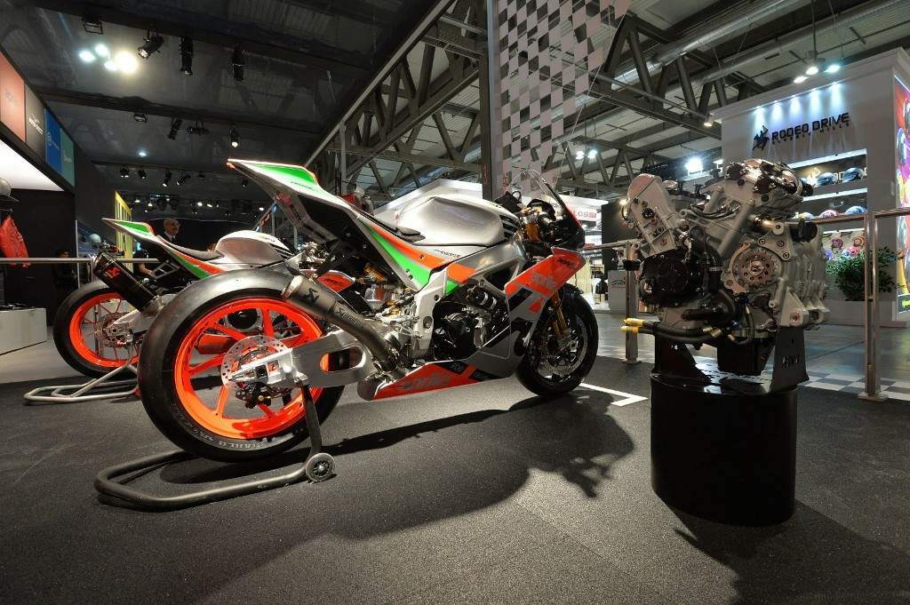 Мотоцикл Aprilia RSV4 R FW-GP 2017 фото