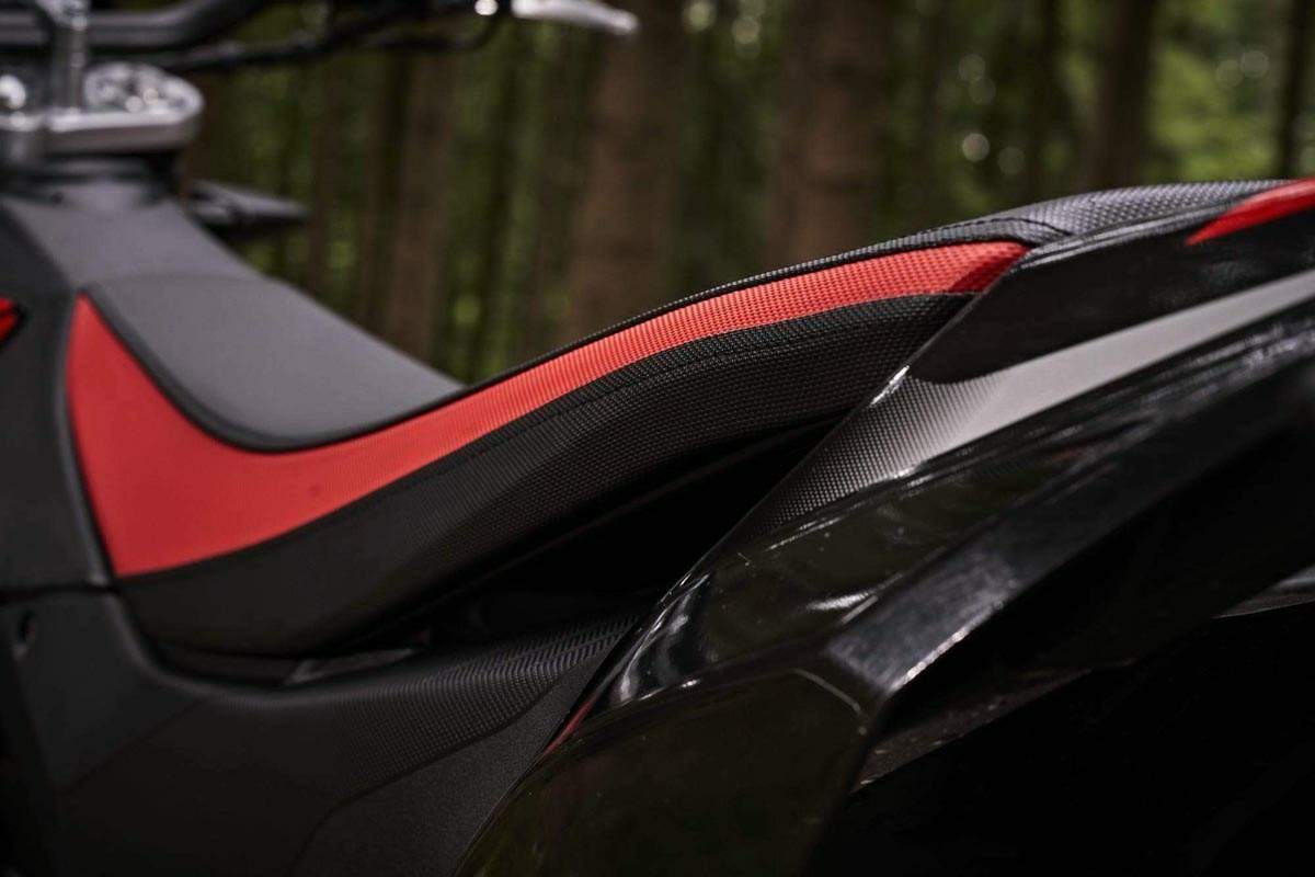 Мотоцикл Aprilia RX 125 2018 фото