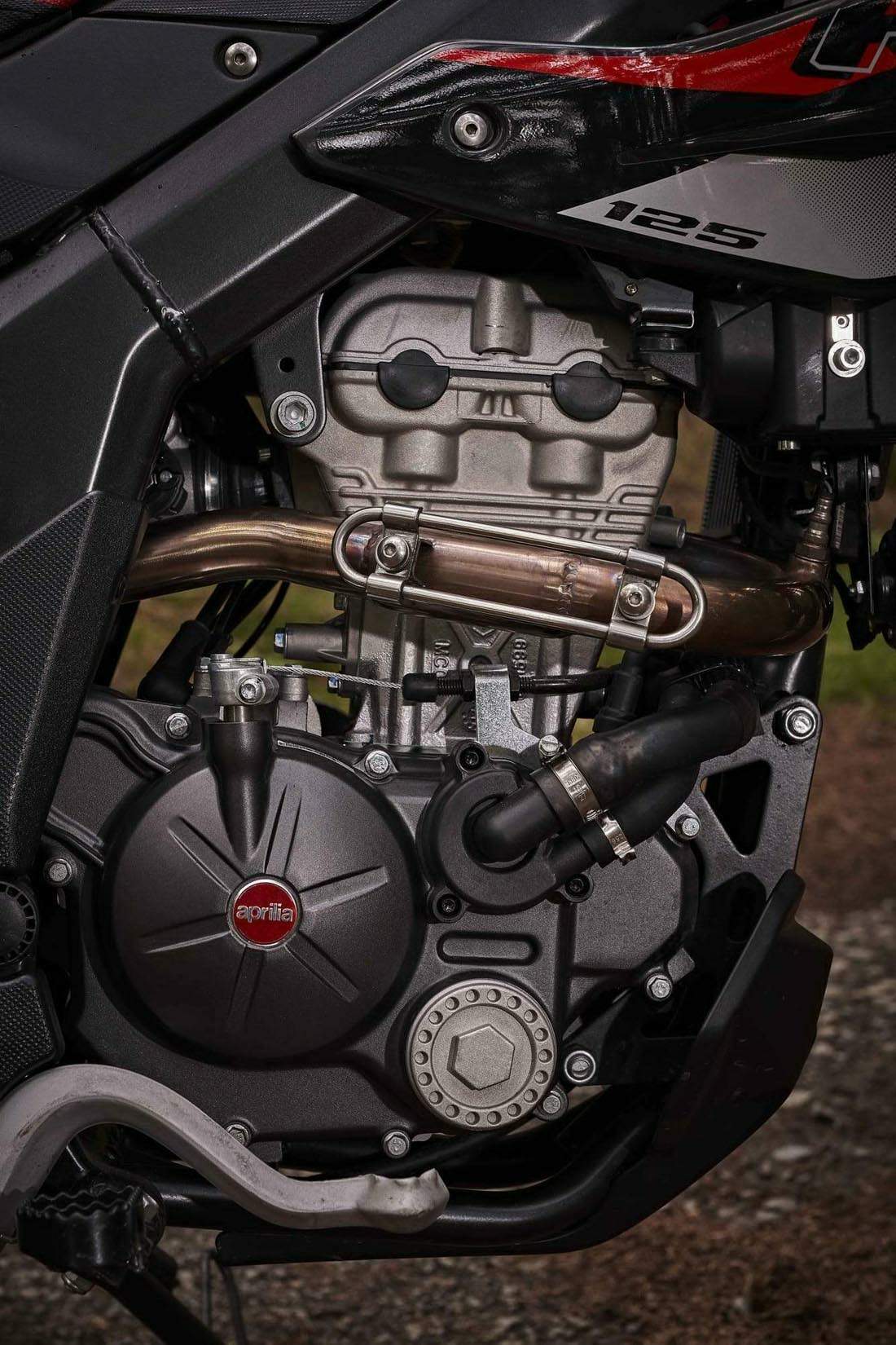 Мотоцикл Aprilia RX 125 2018 фото