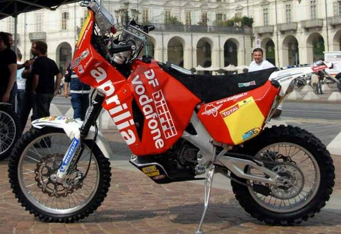 Мотоцикл Aprilia RXV 450i Dakar 2010 фото