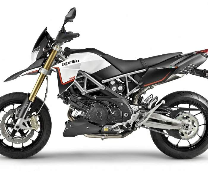 Мотоцикл Aprilia SMV 750 Dorsoduro 2015 фото