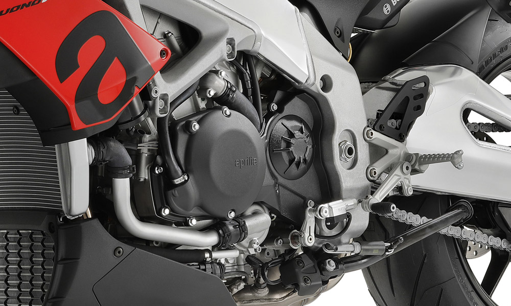 Мотоцикл Aprilia Tuono V4 1100 RR 2019 фото