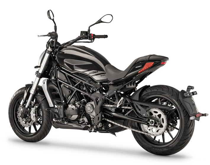 Мотоцикл Benelli 402S 2018 фото
