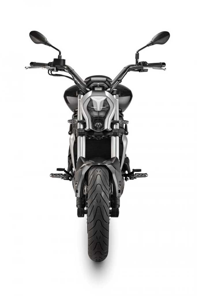 Мотоцикл Benelli 402S 2018 фото