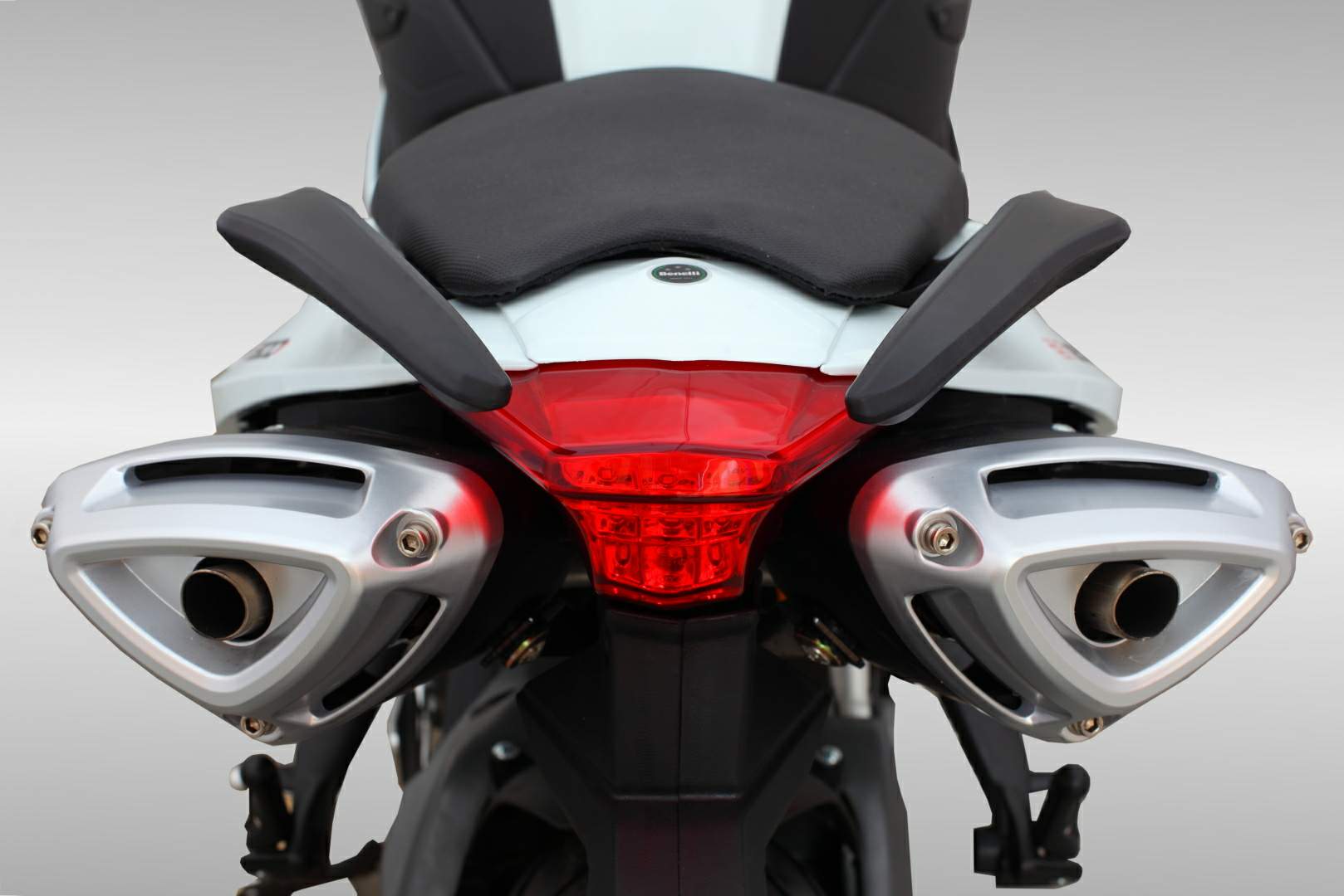 Мотоцикл Benelli 600i 2015 фото