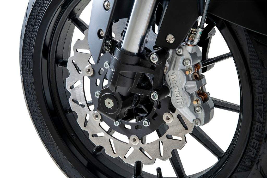 Мотоцикл Benelli Leoncino 251 2019 фото