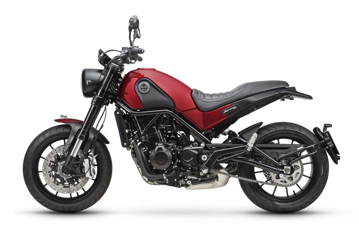 Мотоцикл Benelli Leoncino 500 2016 фото