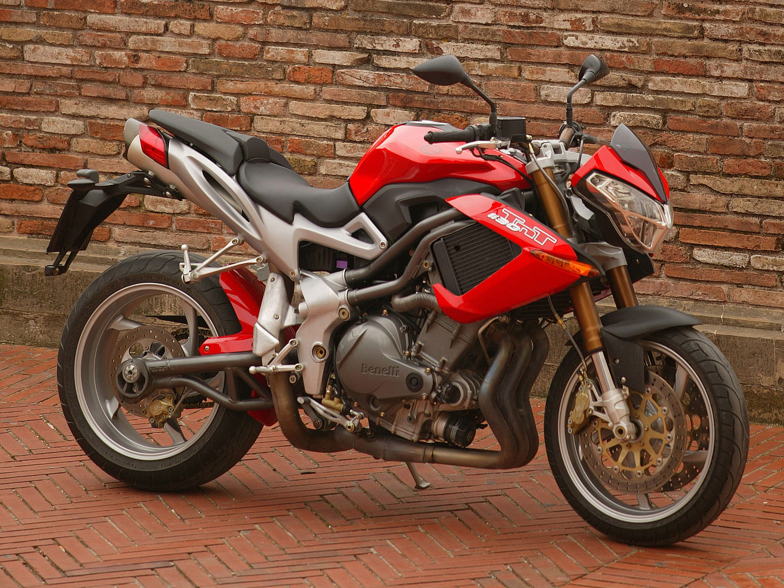Мотоцикл Benelli TNT 1130  2004 фото