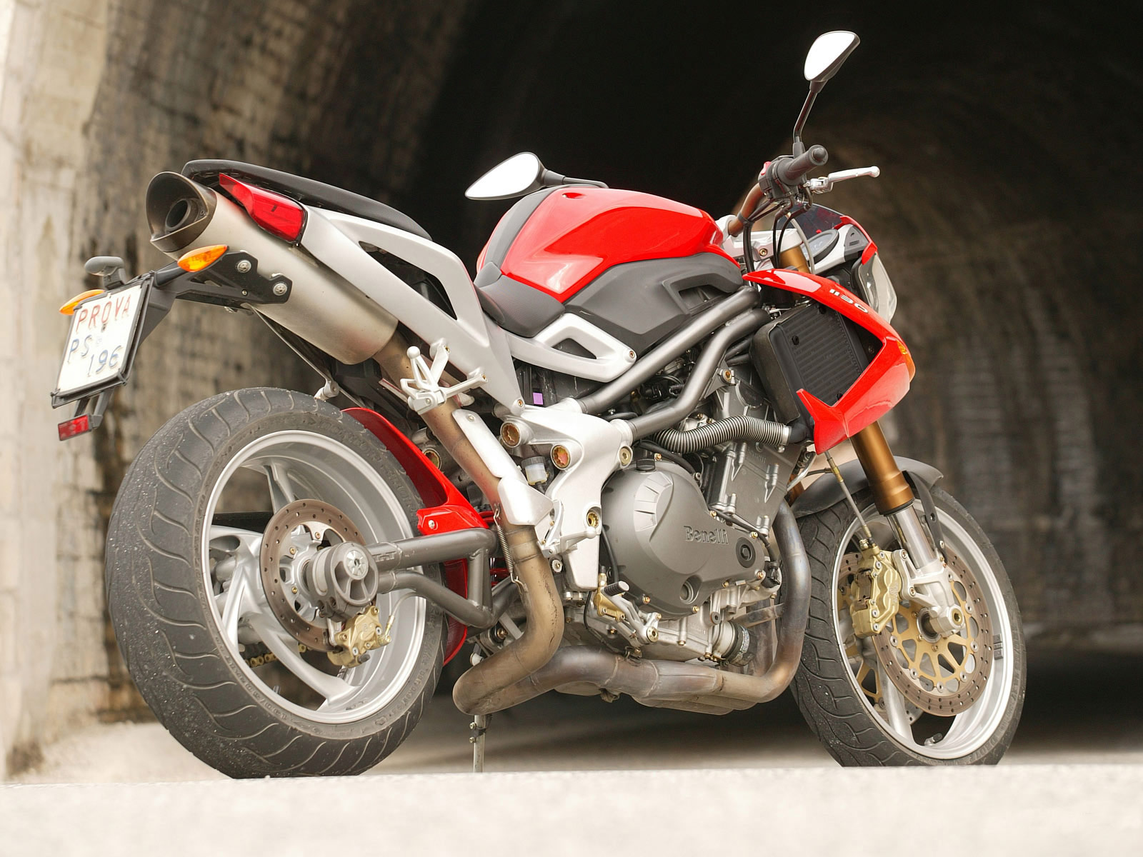 Мотоцикл Benelli TNT 1130  2004 фото