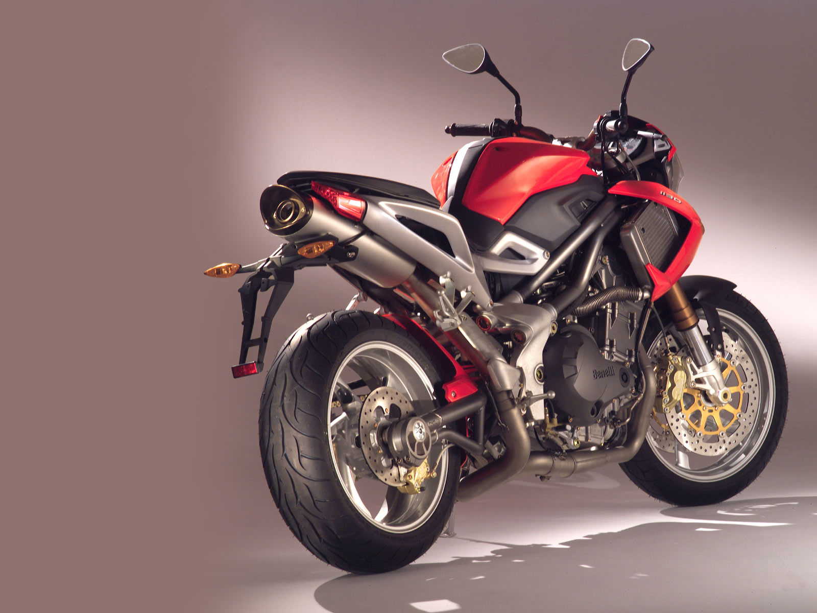 Мотоцикл Benelli TNT 1130  2004 фото