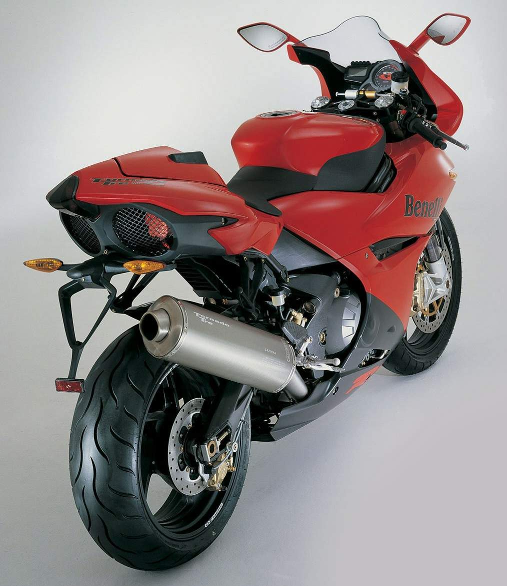 Мотоцикл Benelli Tre 900RS Tornado 2004 фото