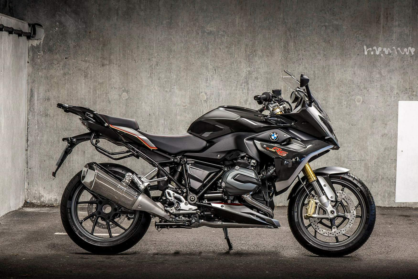 Мотоцикл BMW R 1200RS LC Iconic Limited Edition 2016 фото