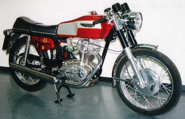 Мотоцикл Ducati 250 Mark 3D Desmo 1968 фото