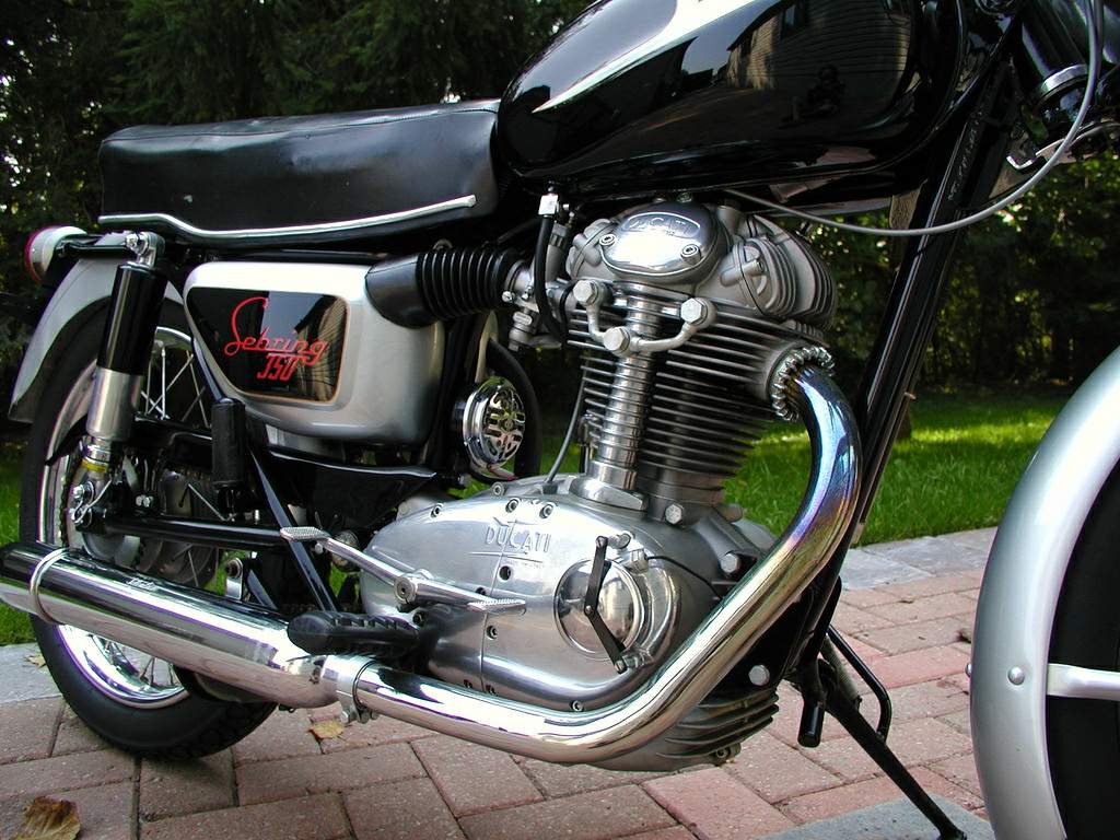 Мотоцикл Ducati 350 Sebring 1965 фото