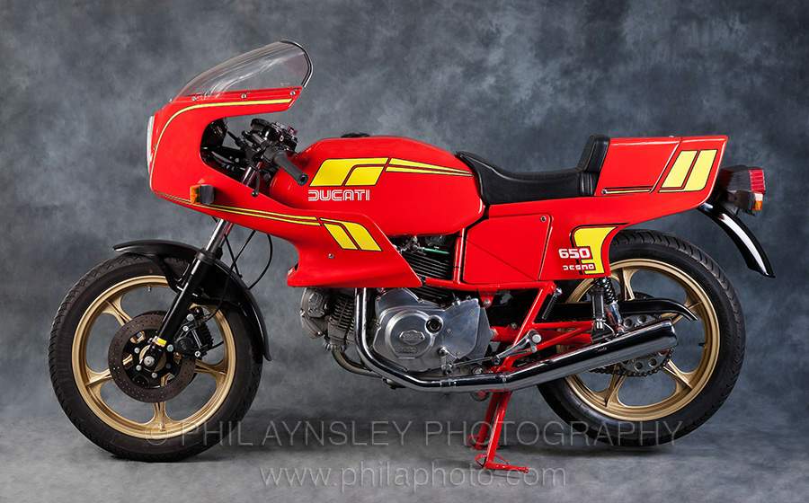 Мотоцикл Ducati 650SL Pantah 1983 фото