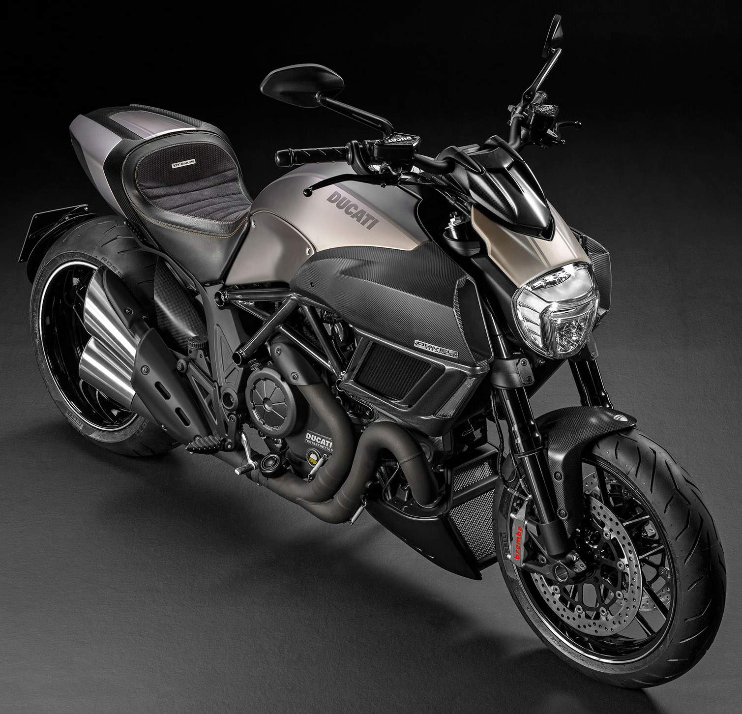 Мотоцикл Ducati Diavel Titanium 2015 фото