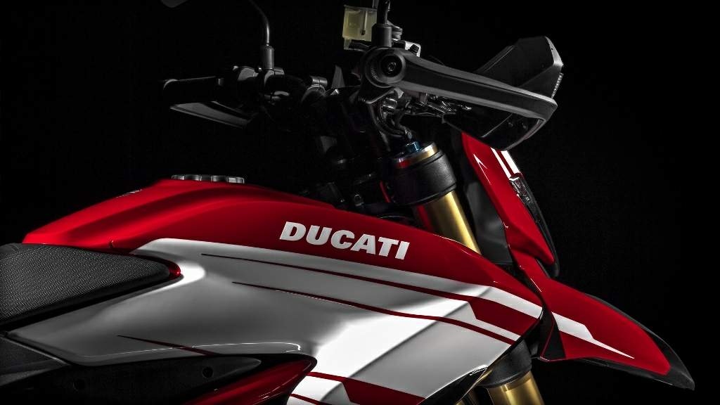Мотоцикл Ducati Hypermotard 939 SP 2016 фото