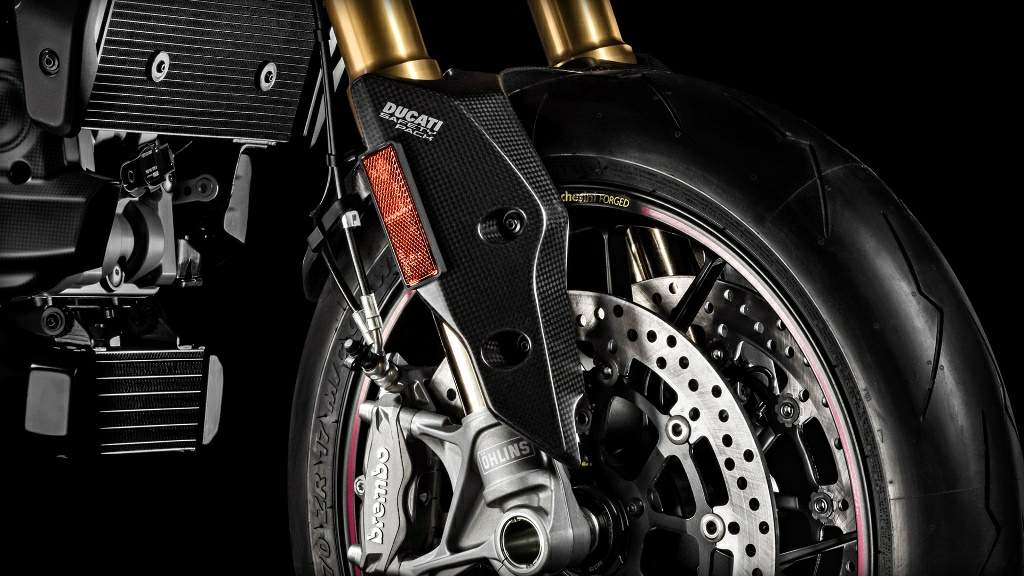 Мотоцикл Ducati Hypermotard 939 SP 2016 фото