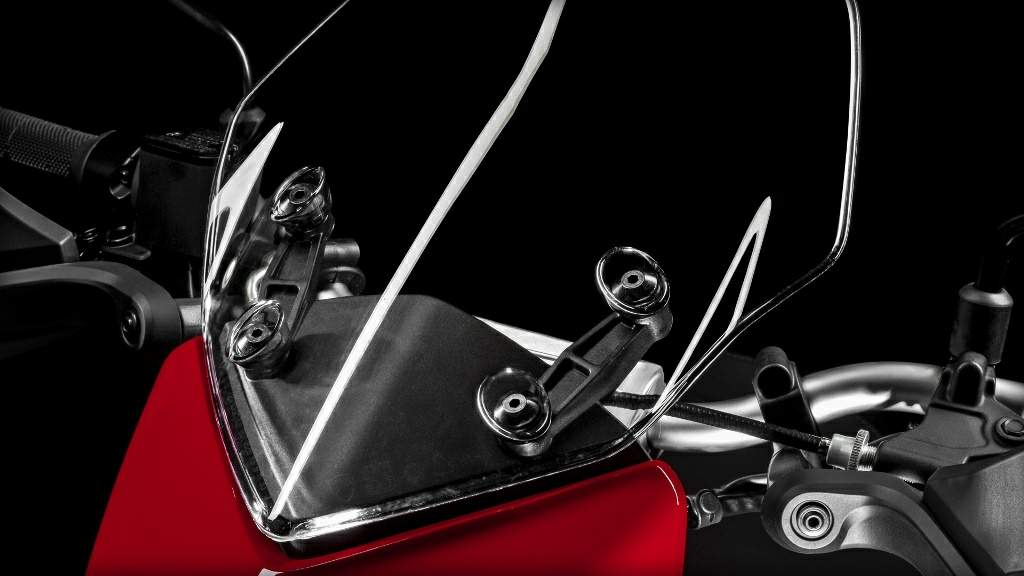 Мотоцикл Ducati Hyperstrada 939 2016 фото
