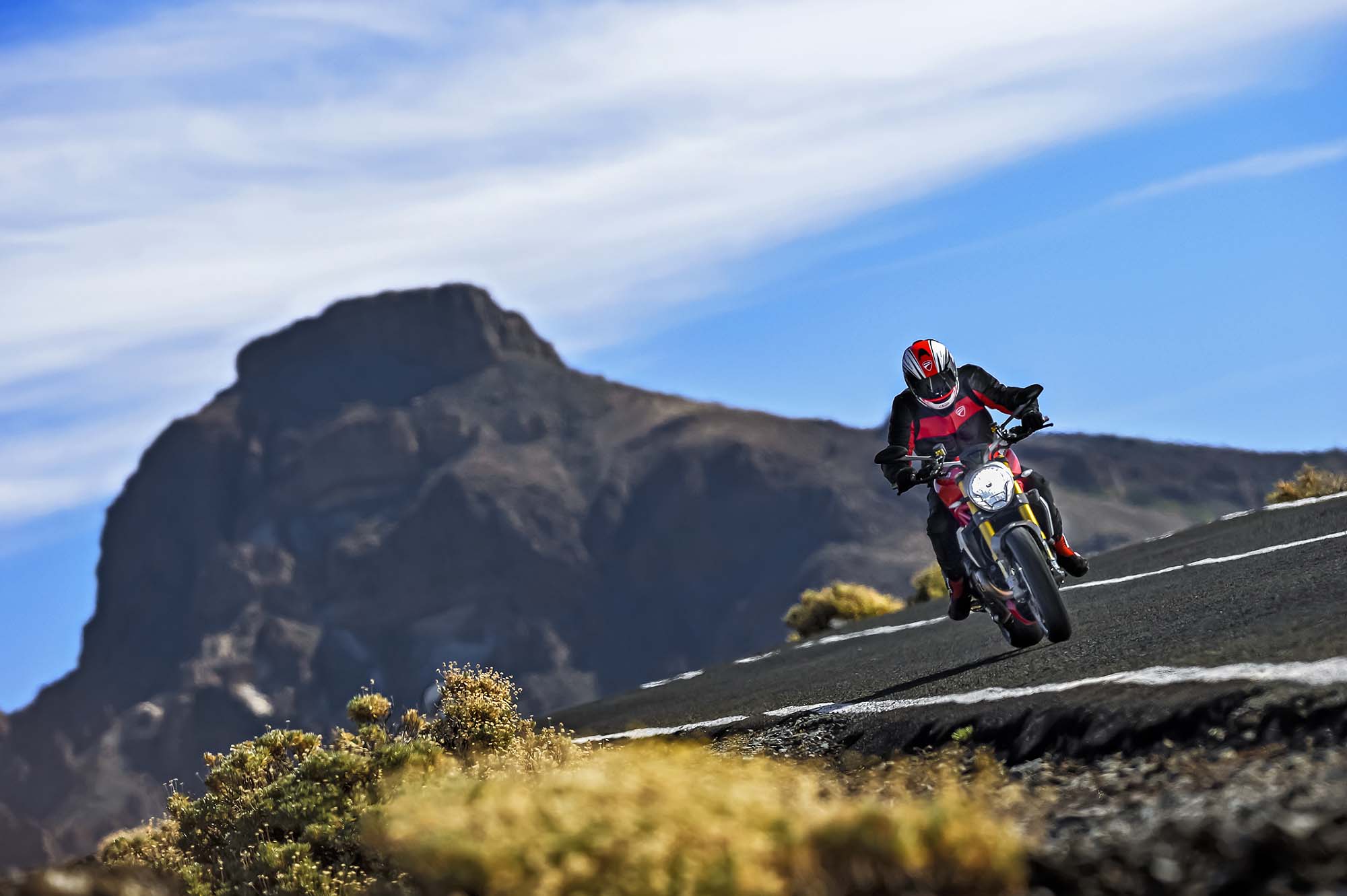 Мотоцикл Ducati Monster 1200S 2014 фото