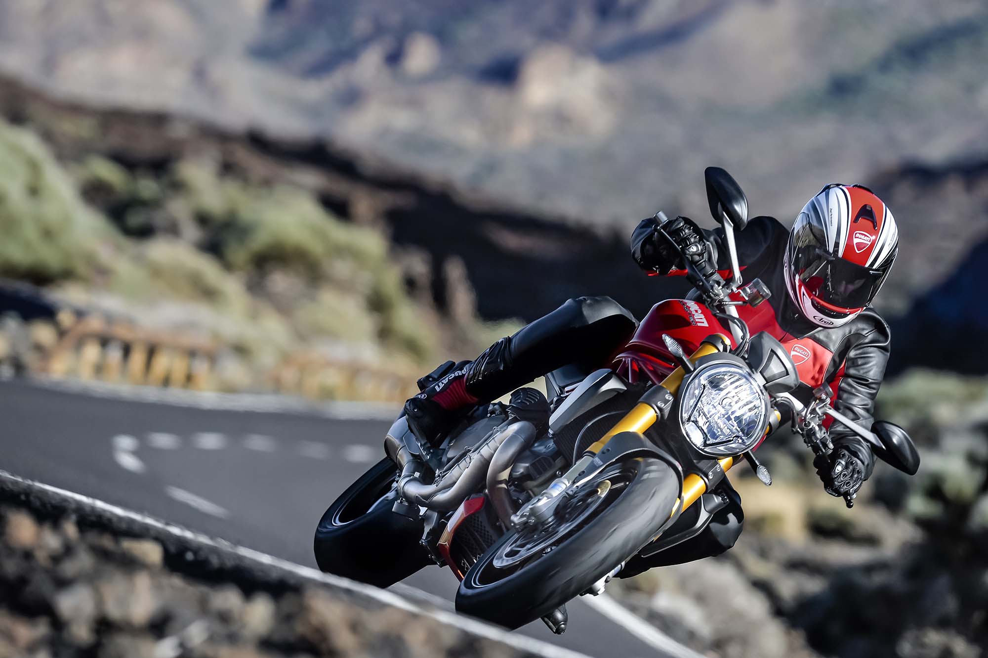 Мотоцикл Ducati Monster 1200S 2014 фото