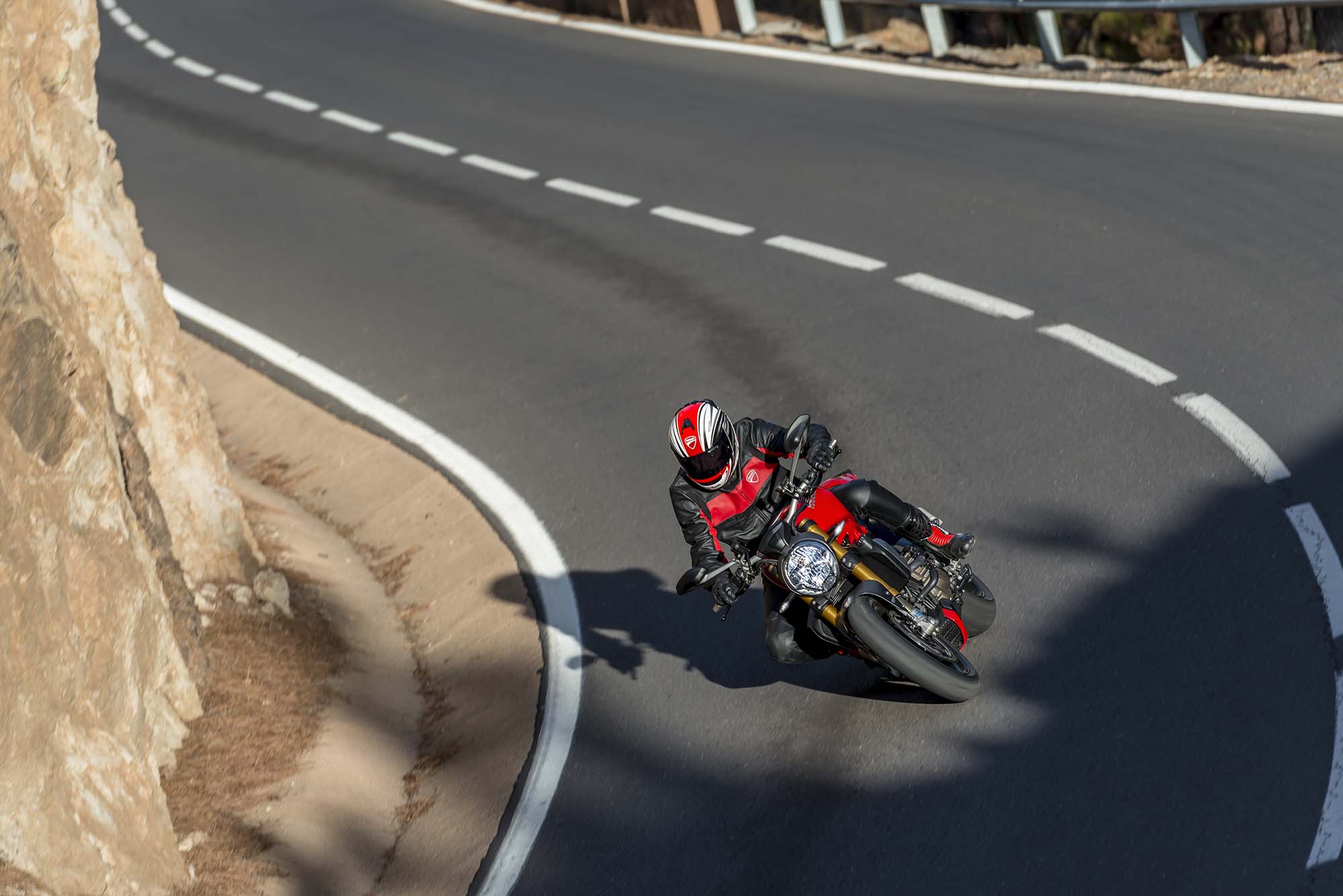 Мотоцикл Ducati Monster 1200S 2014 фото