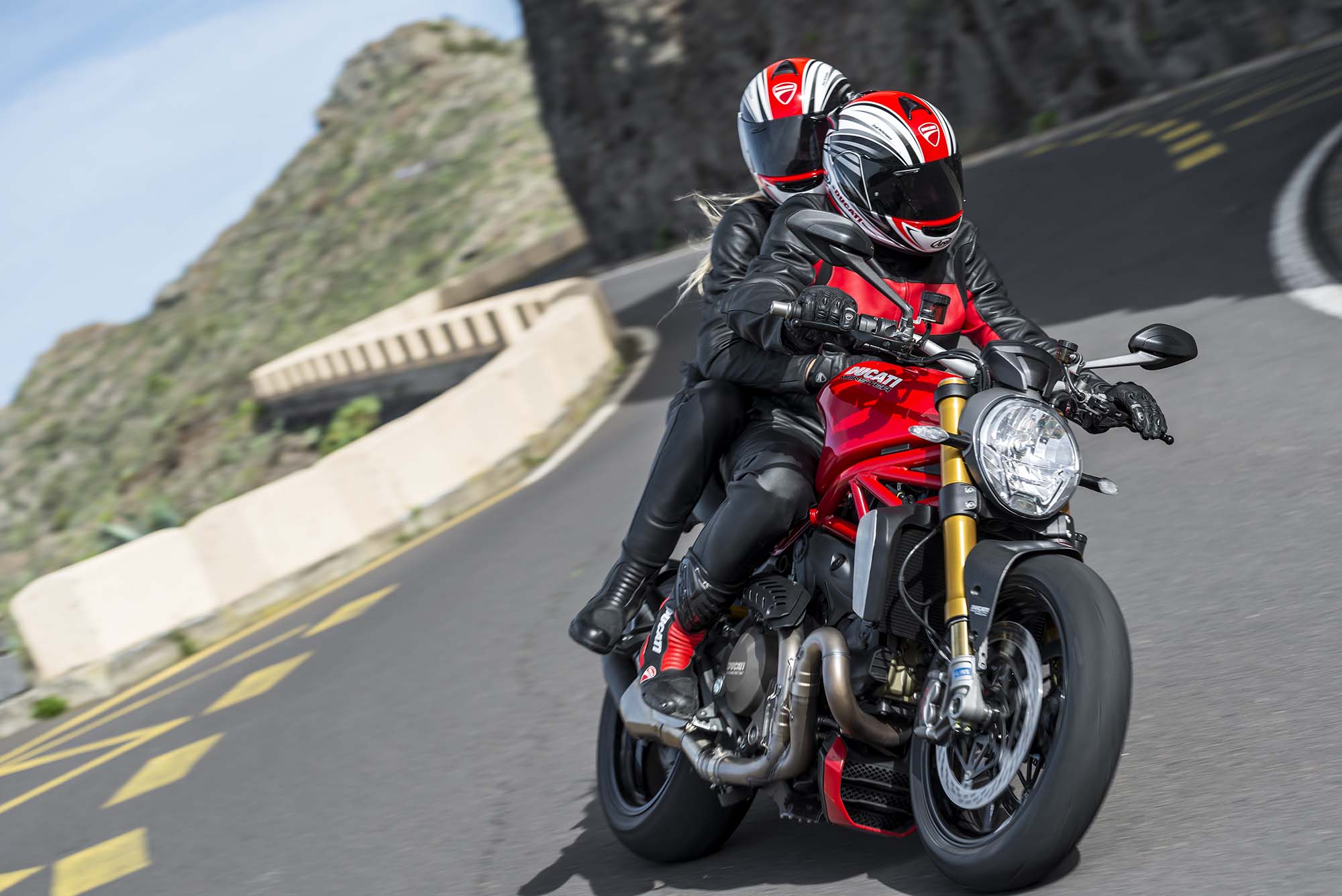 Мотоцикл Ducati Monster 1200S 2014 фото