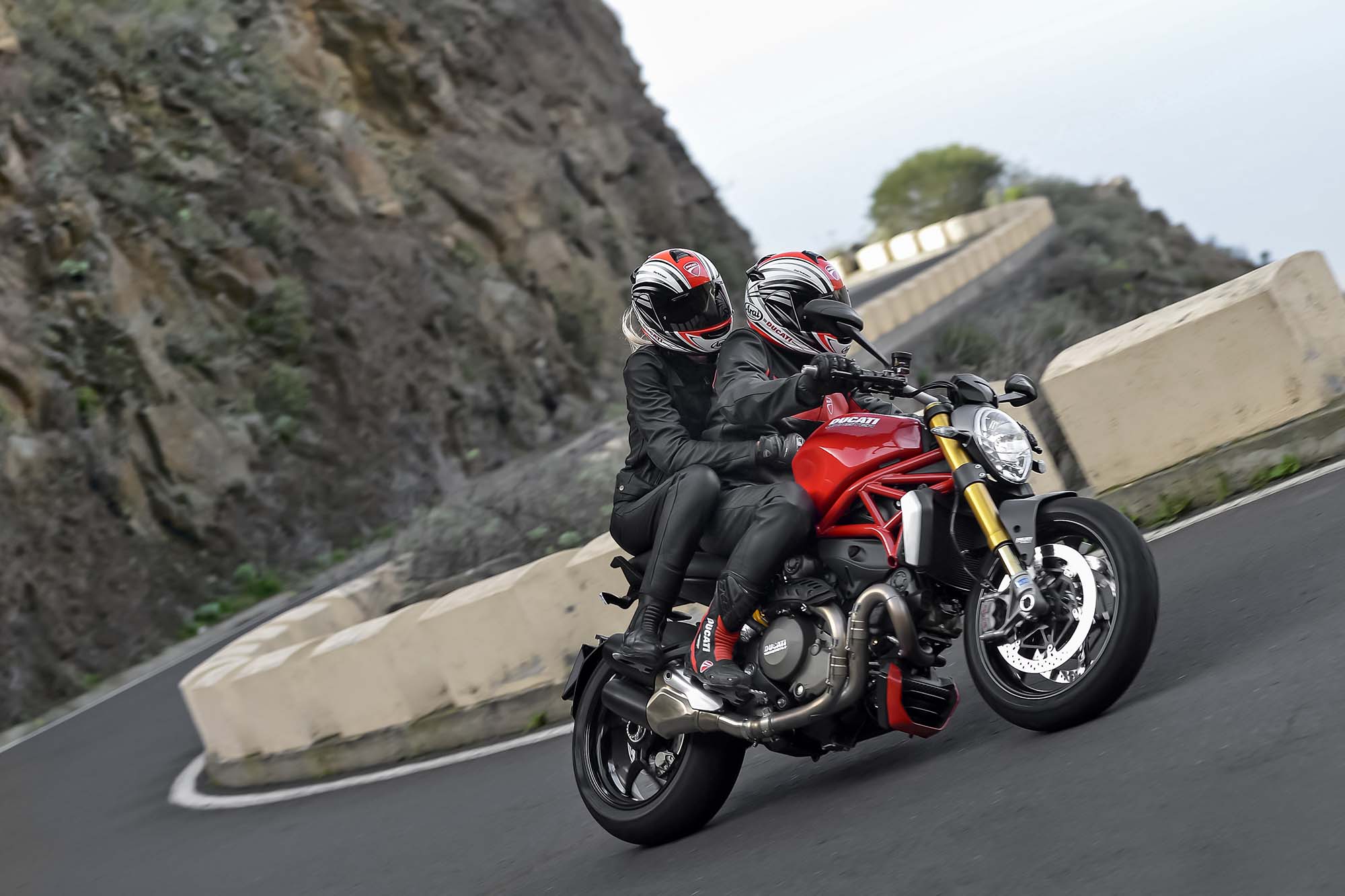 Мотоцикл Ducati Monster 1200S 2014 фото