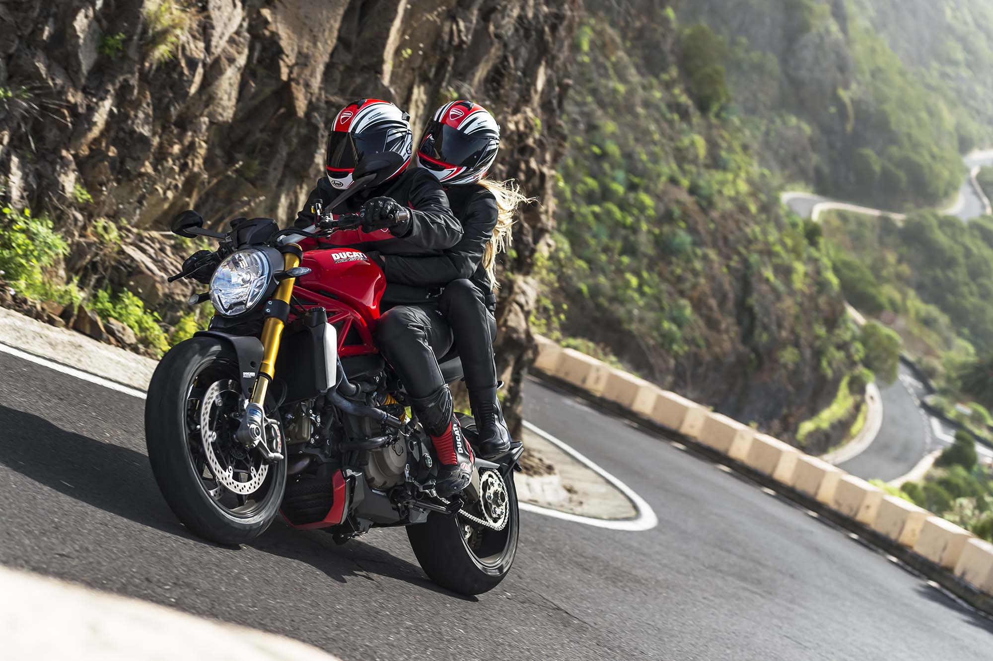 Мотоцикл Ducati Monster 1200S 2014 фото