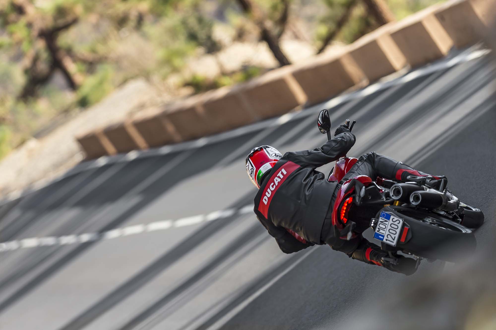 Мотоцикл Ducati Monster 1200S 2014 фото