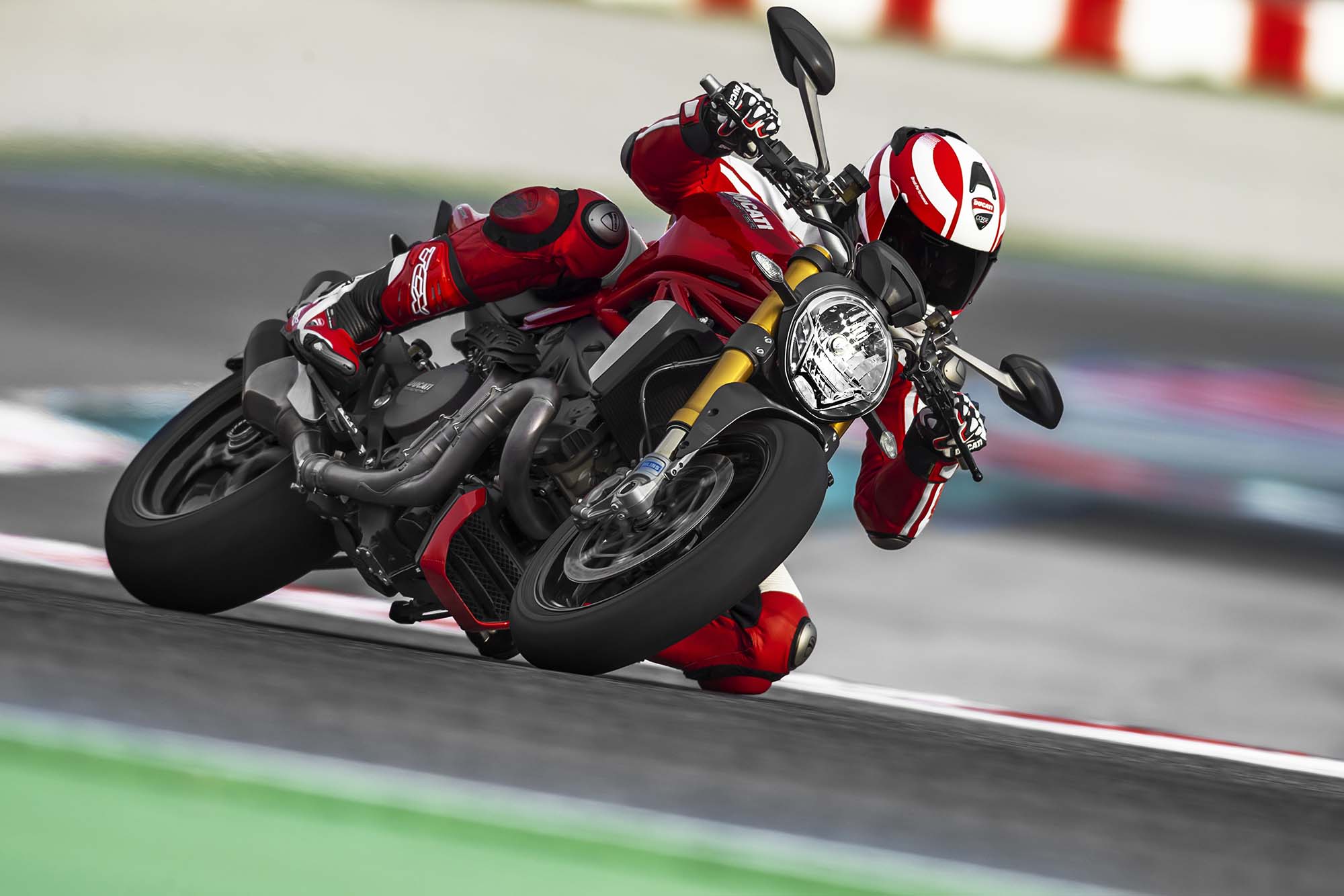 Мотоцикл Ducati Monster 1200S 2014 фото