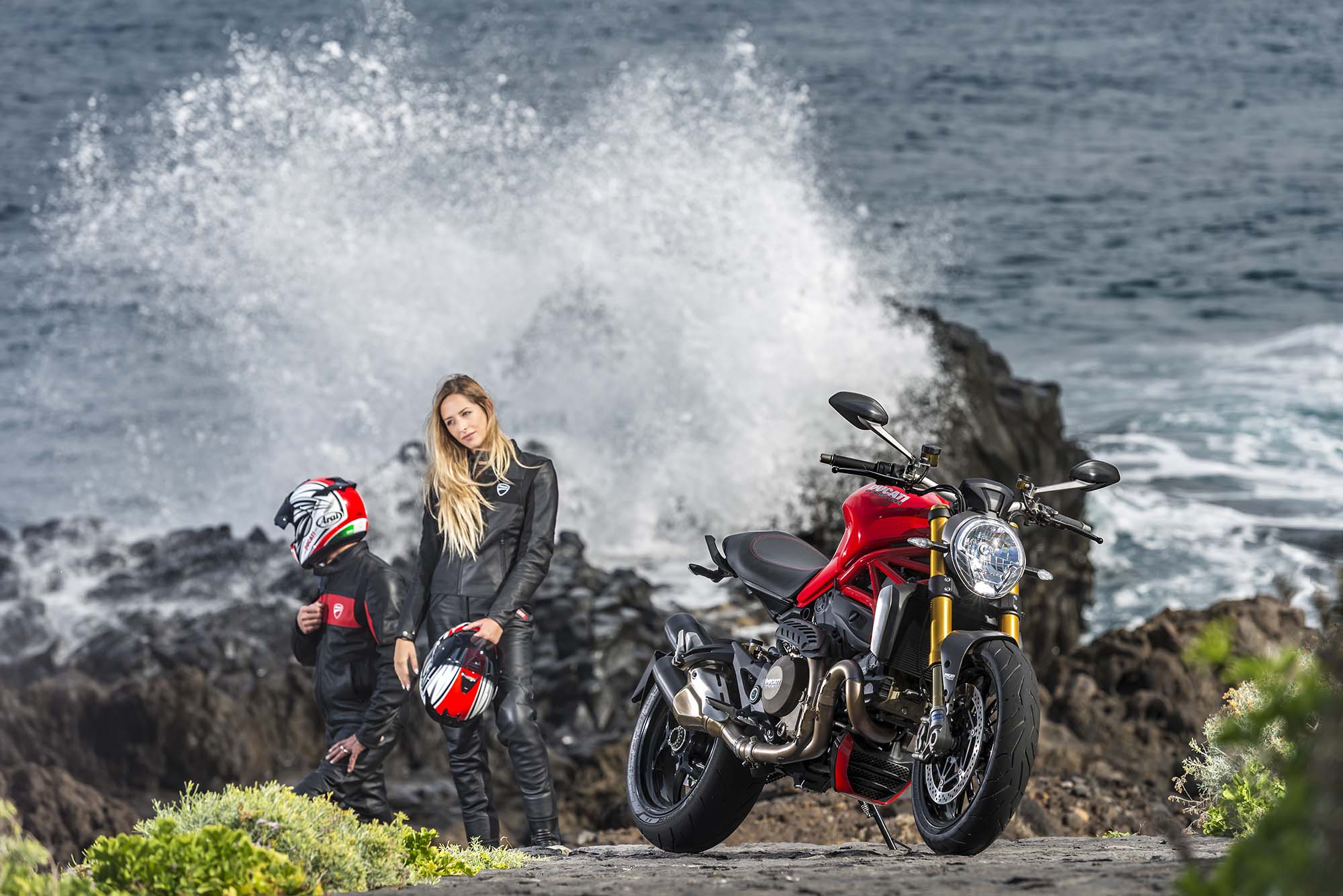 Мотоцикл Ducati Monster 1200S 2014 фото