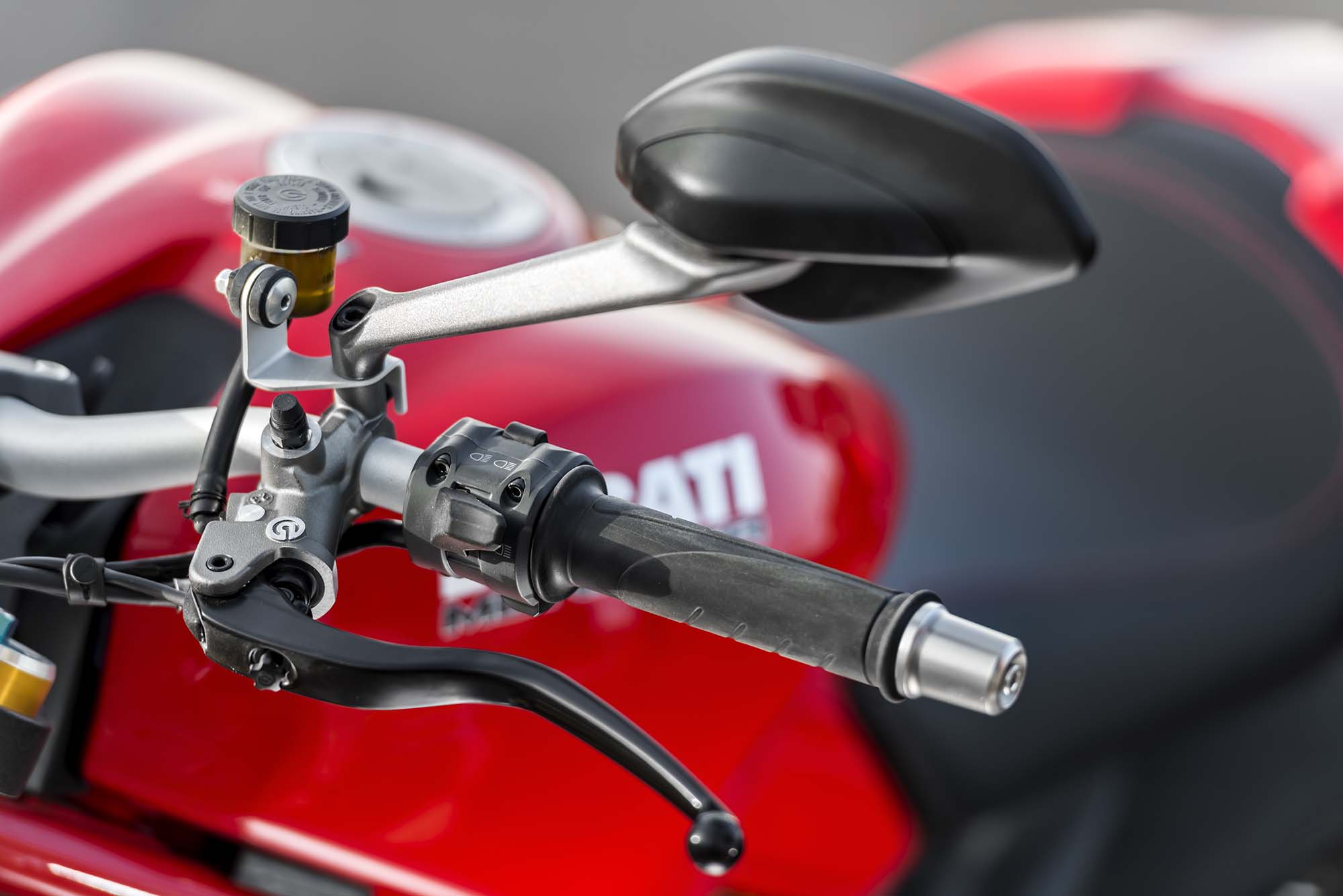 Мотоцикл Ducati Monster 1200S 2014 фото