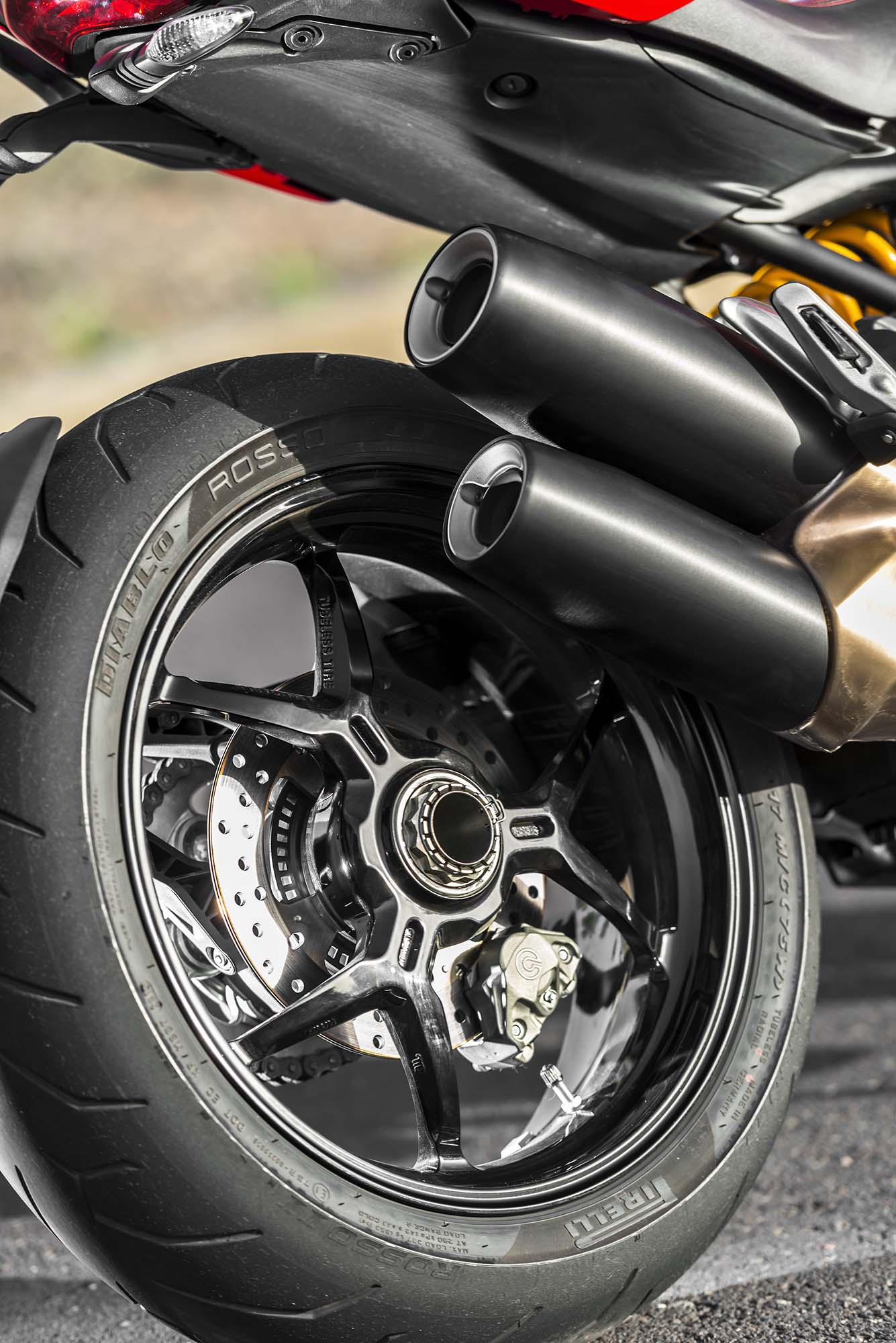 Мотоцикл Ducati Monster 1200S 2014 фото