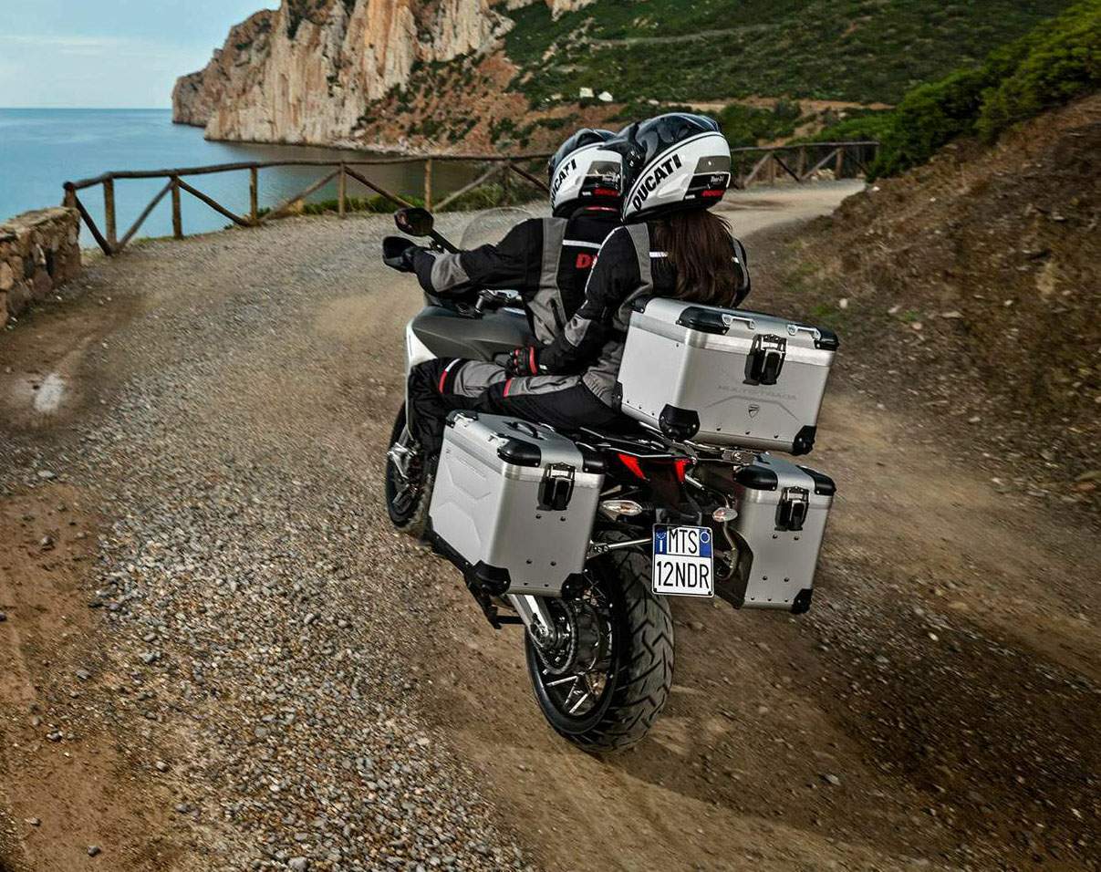 Мотоцикл Ducati Multistrada 1200S DVT Enduro 2017 фото