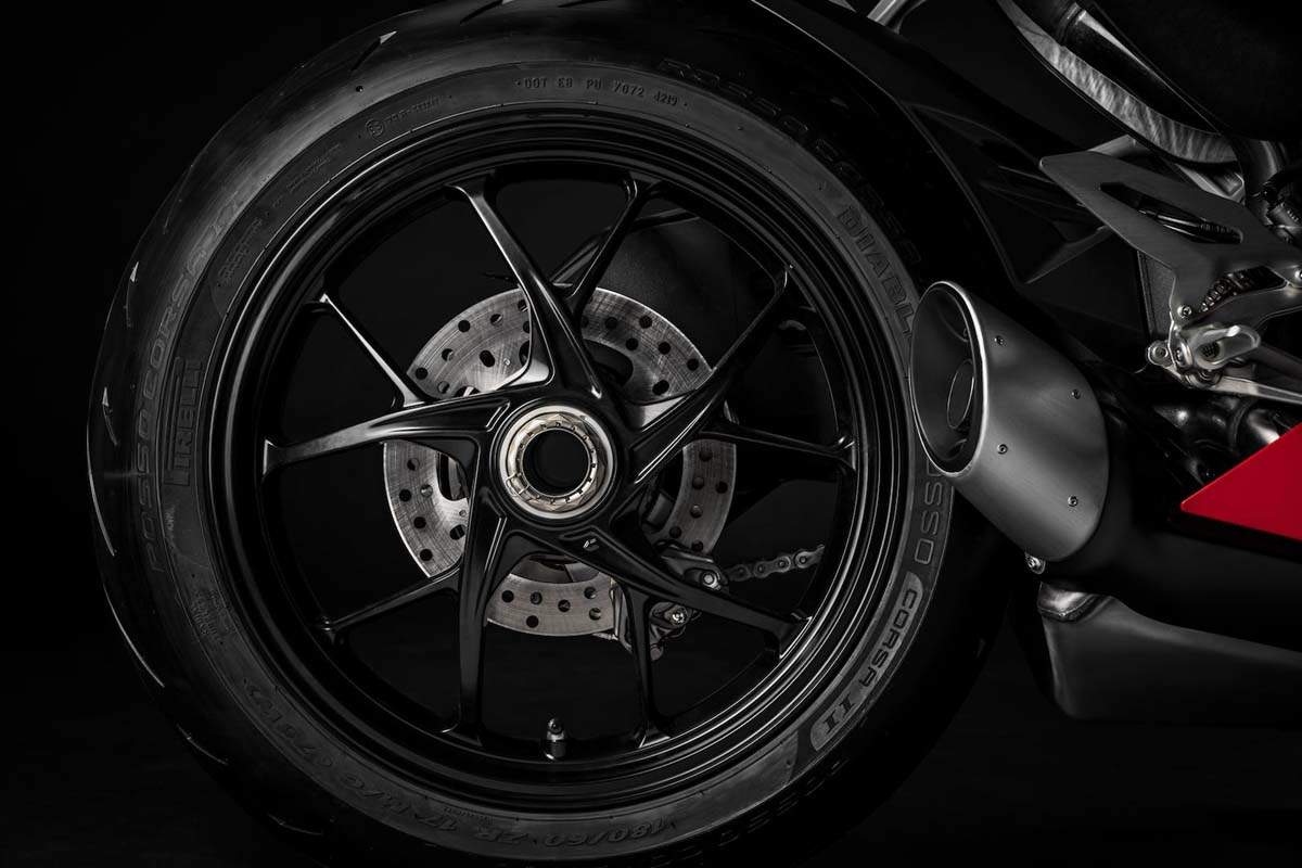 Мотоцикл Ducati Panigale V2 2020 фото