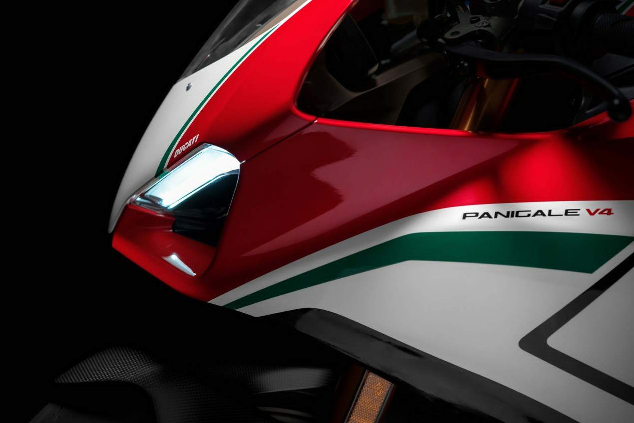 Мотоцикл Ducati Panigale V4 Speciale 2018 фото