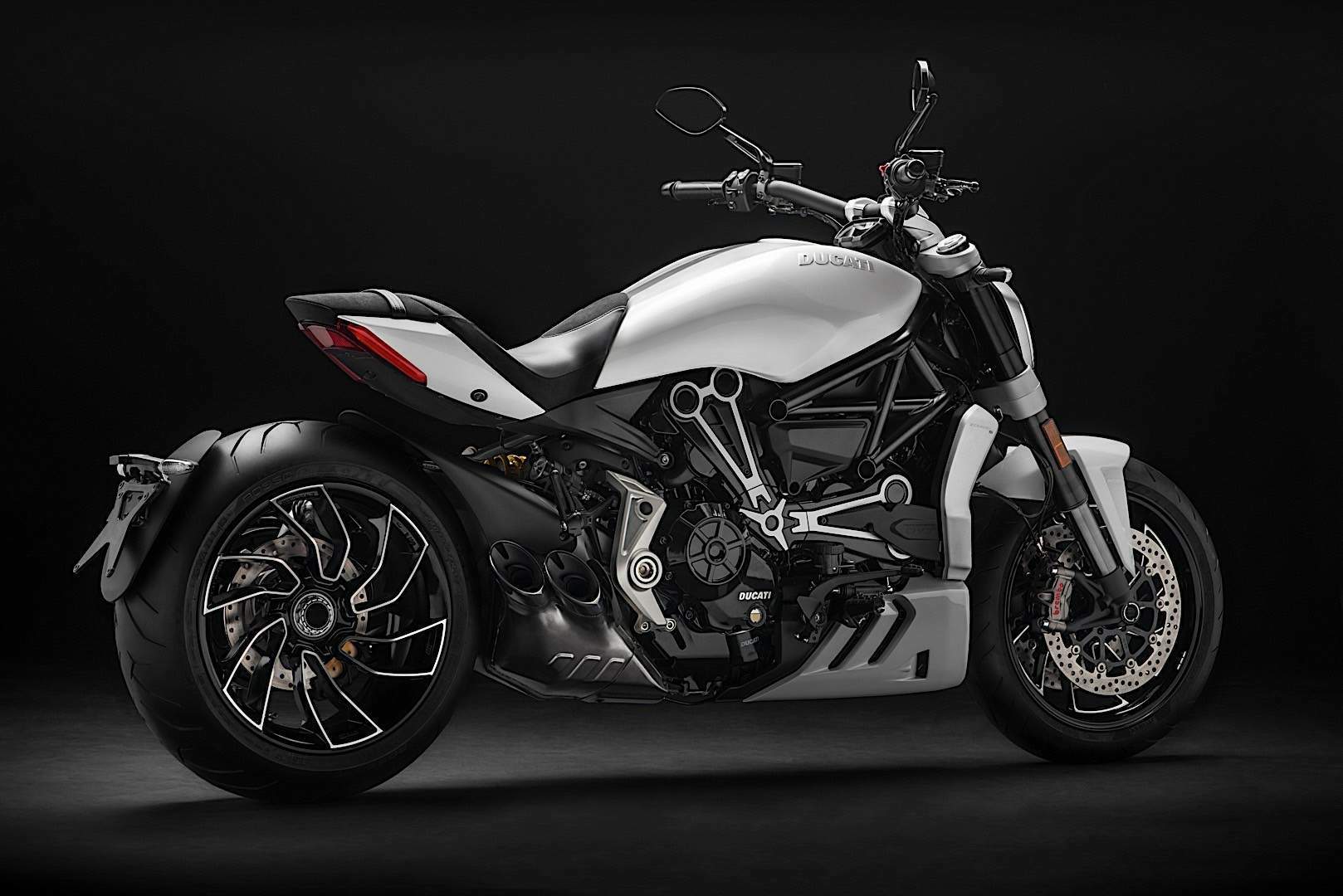 Мотоцикл Ducati XDiavel S 2017 фото