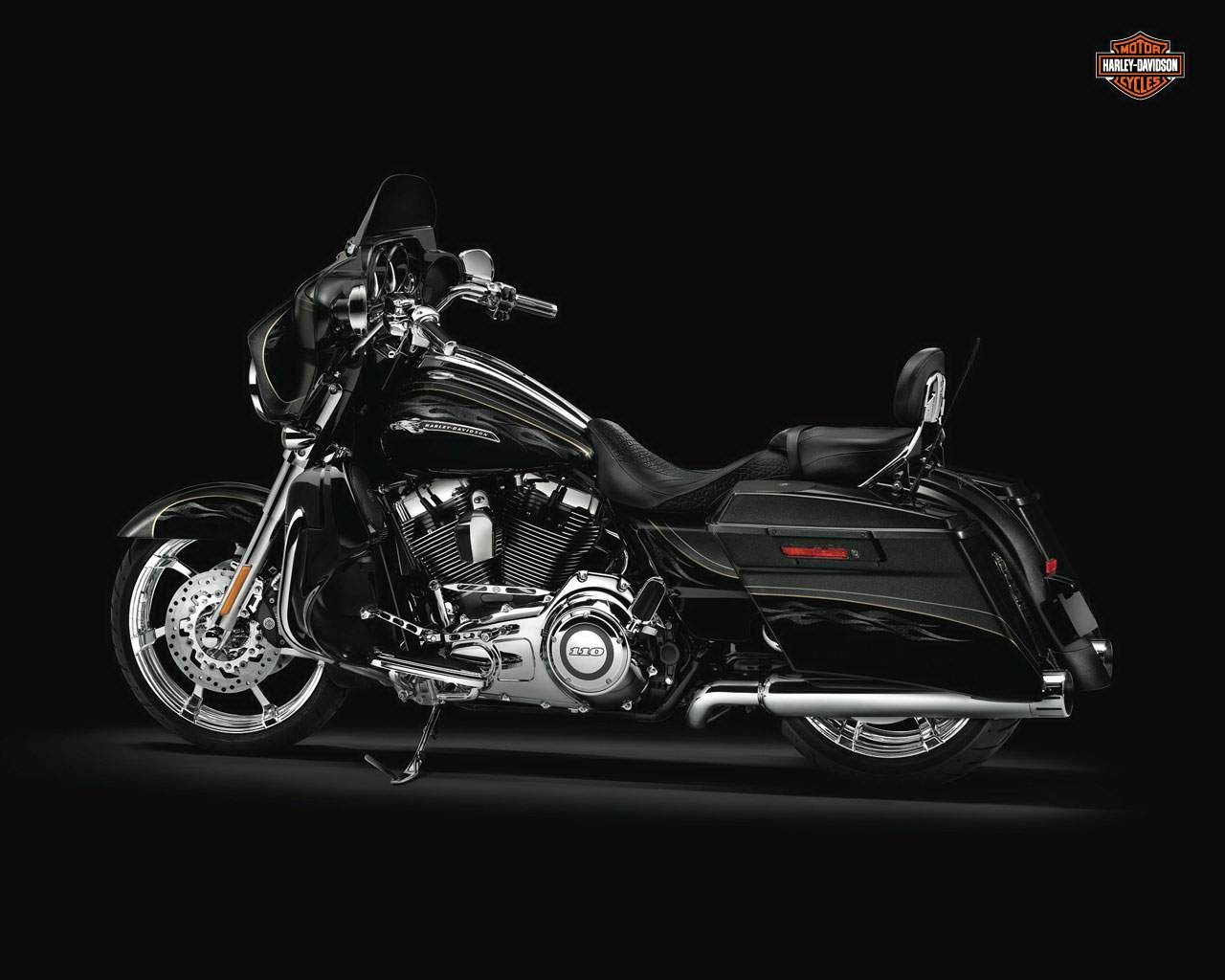 Мотоцикл Harley Davidson FLHX Street Glide CVO 2012 фото