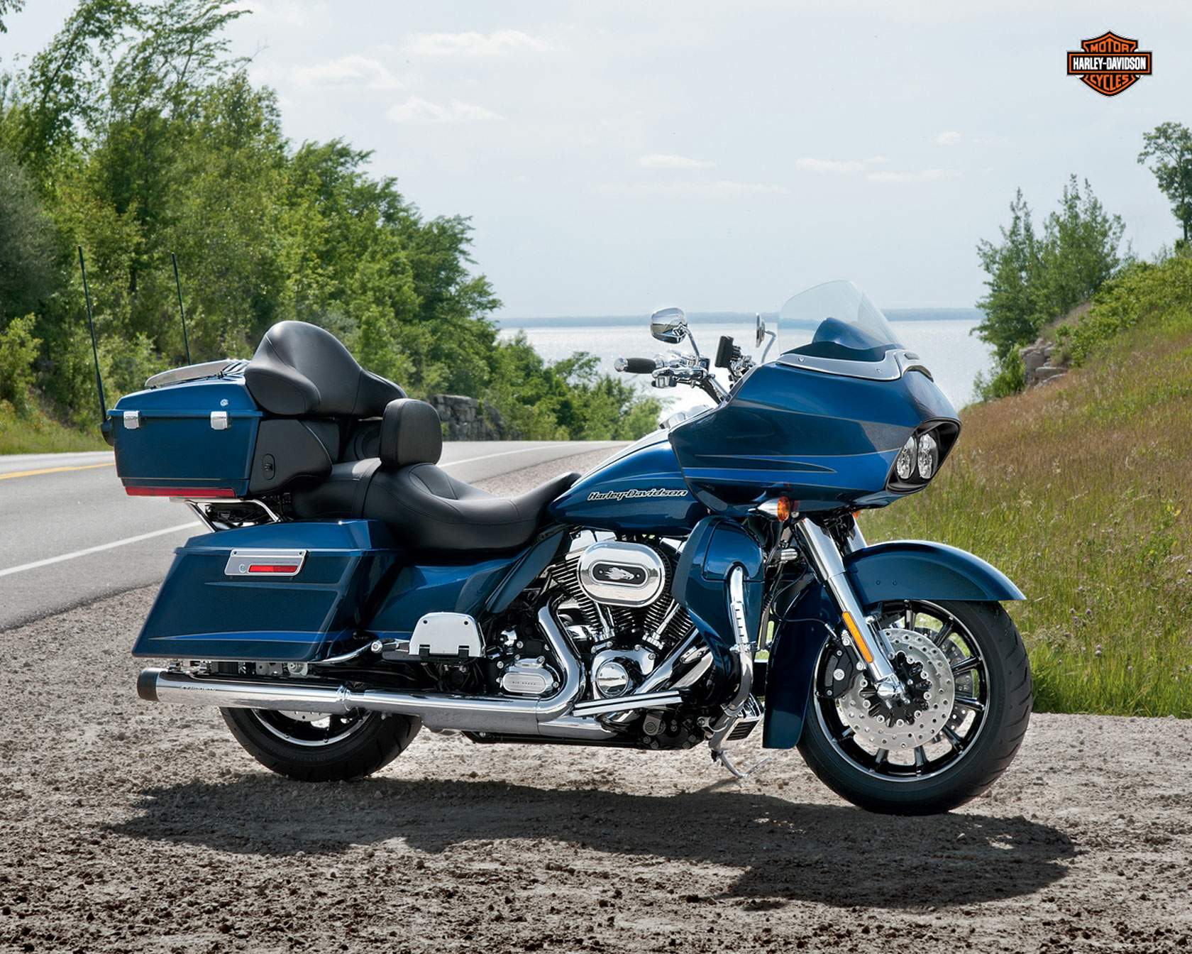 Мотоцикл Harley Davidson FLTRU Road Glide Ultra 2013 фото