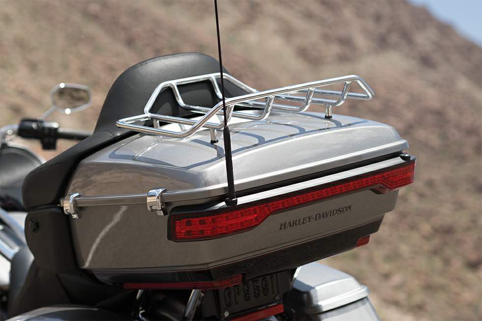 Мотоцикл Harley Davidson FLTRU Road Glide Ultra 2016 фото
