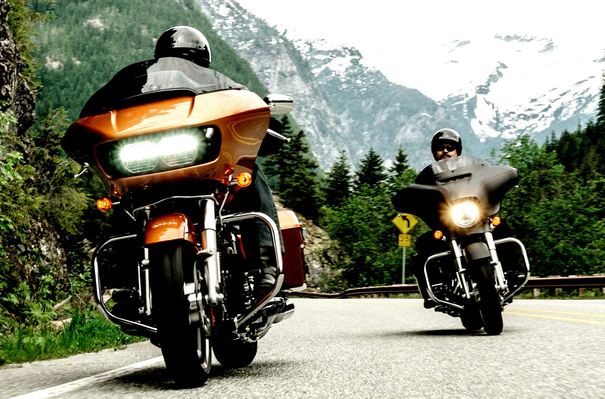 Мотоцикл Harley Davidson FLTRX R oad Glide 2015 фото