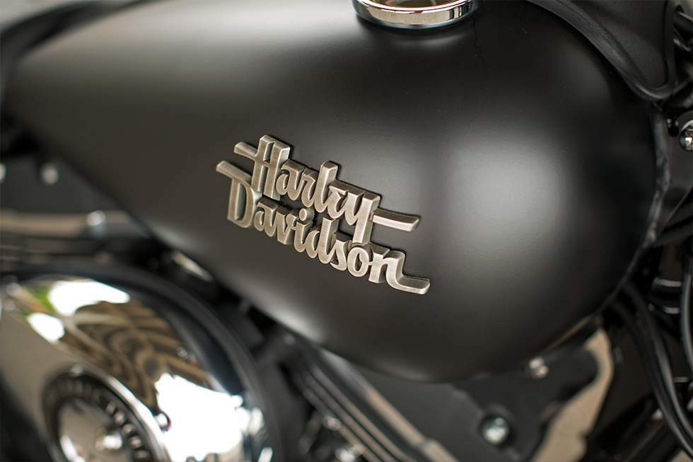Мотоцикл Harley Davidson FXDB Dyna Street Bob 2016 фото