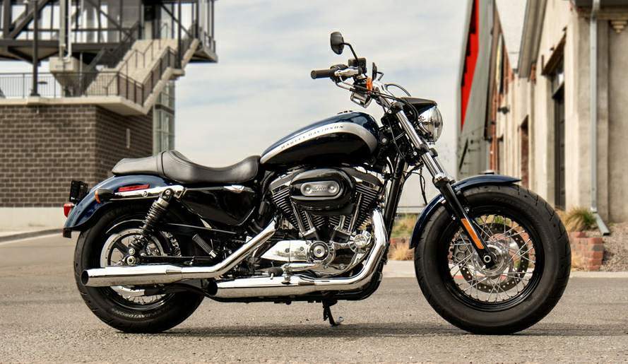 Мотоцикл Harley Davidson XL 1200C Sportster Custom 2018 фото