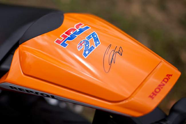Мотоцикл Honda CBR 1000RR Casey Stoner Repsol Replica 2012 фото