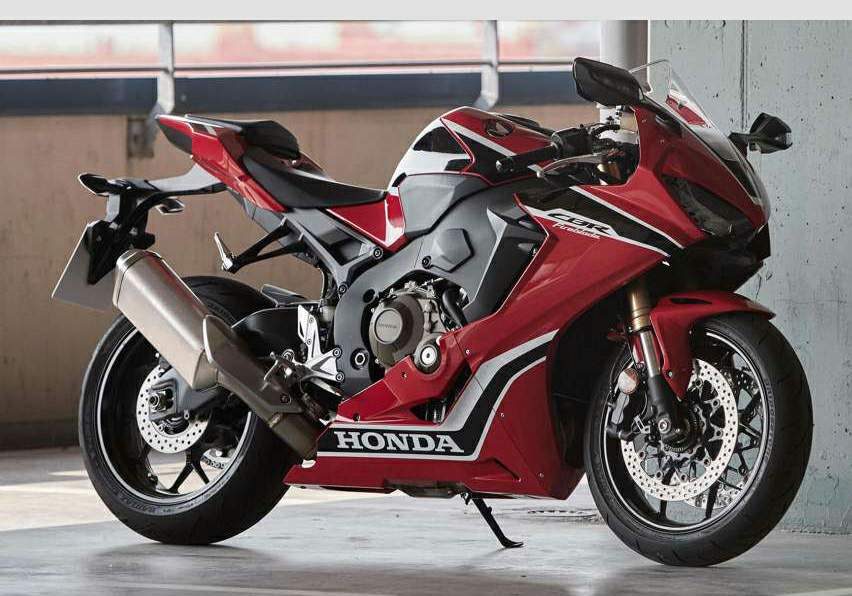 Мотоцикл Honda CBR 1000RR Fireblade 2018 фото
