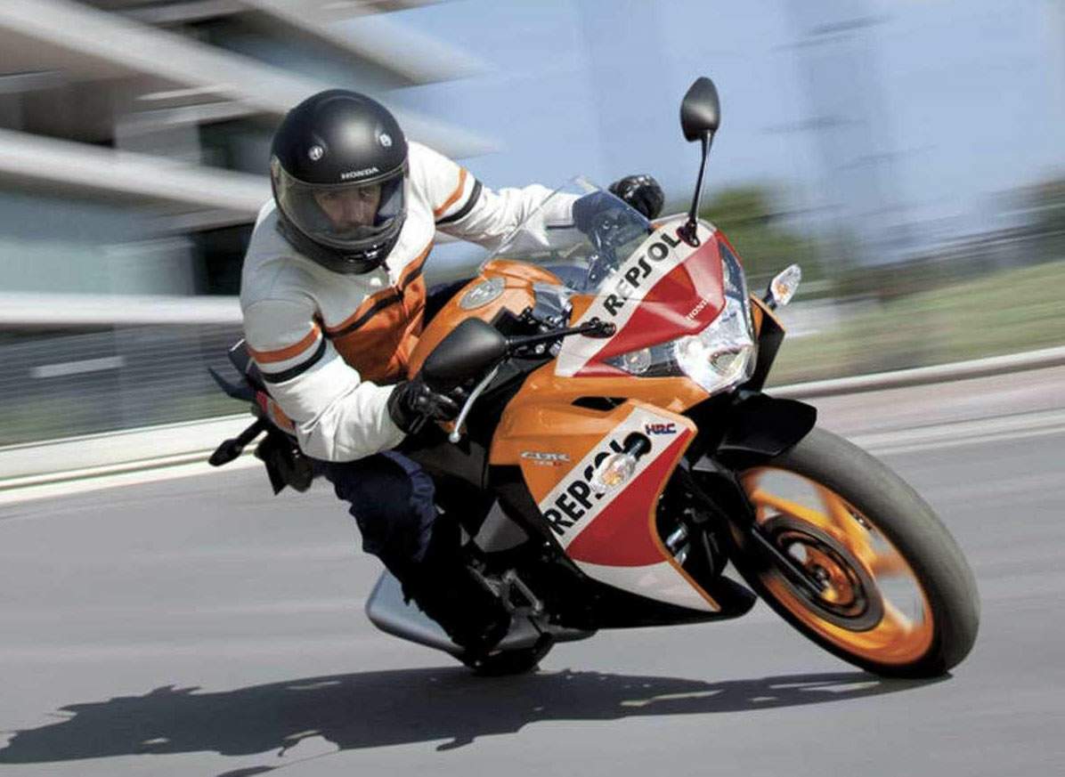 Мотоцикл Honda CBR 125R Repsol 2016 фото