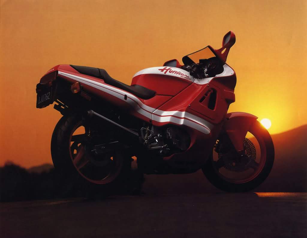 Мотоцикл Honda CBR 600 Hurricane 1987 фото