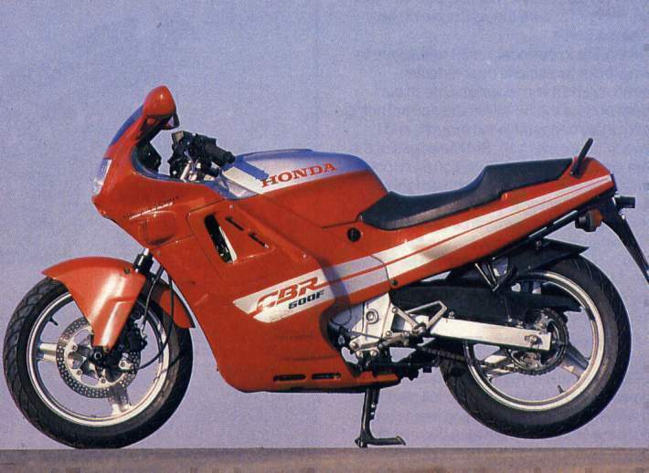 Мотоцикл Honda CBR 600 Hurricane 1988 фото