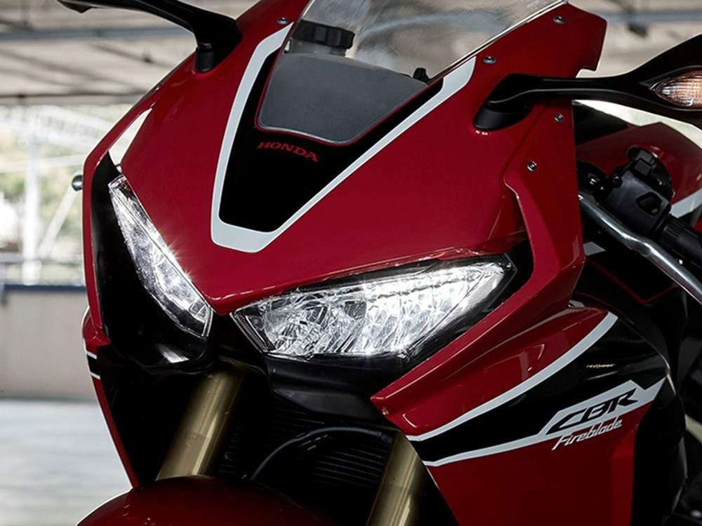 Мотоцикл Honda CBR1000RR 2017 фото
